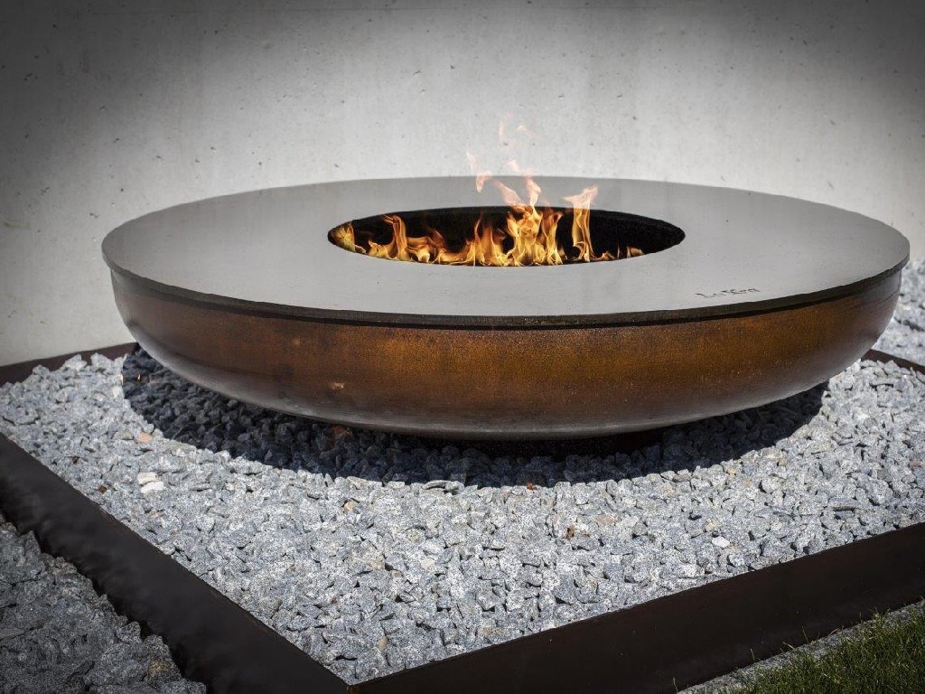 Tipps zur Einrichtung eines luxuriösen Feuerplatzes im Garten.